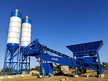 Mobile concrete batching plant